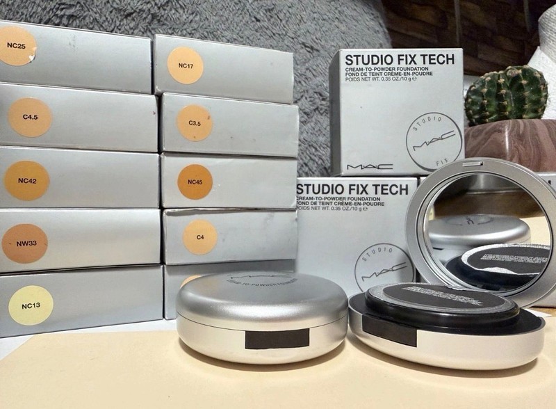 MAC Studio Fix Tech Cream-To-Powder Foundation