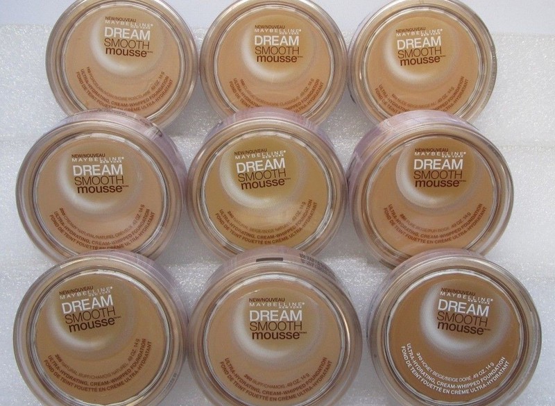 (lot of 2) Maybelline Dream Smooth Mousse Foundation
