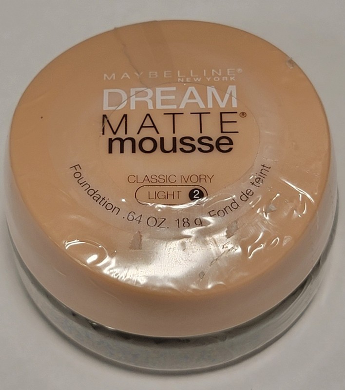 Maybelline Dream Matte Mousse CLASSIC IVORY LIGHT 2 Foundation