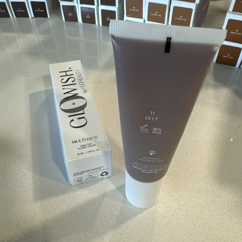BNIB Glowish by Huda Beauty Multi Dew Skin Tint 1.35oz / 40mL Deep 11 gallery