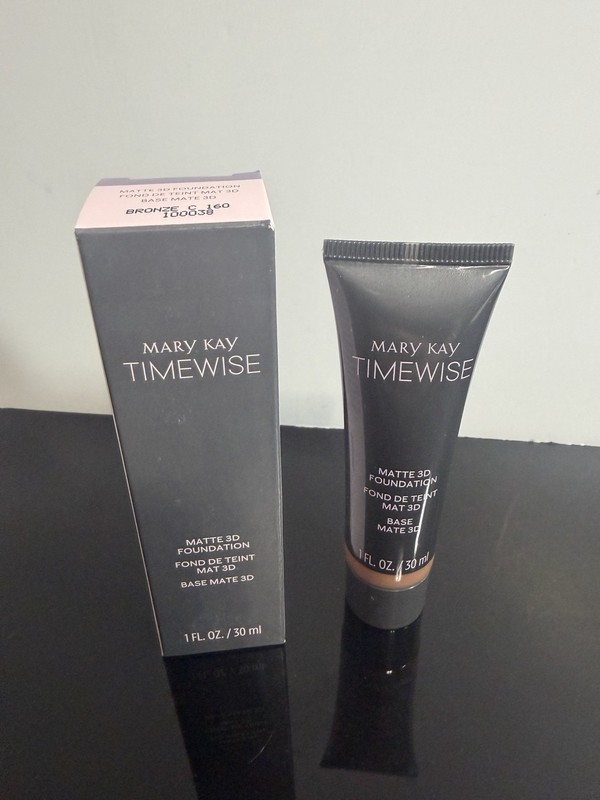 New In Box Mary Kay Timewise Matte 3D Foundation Bronze C 160 100038