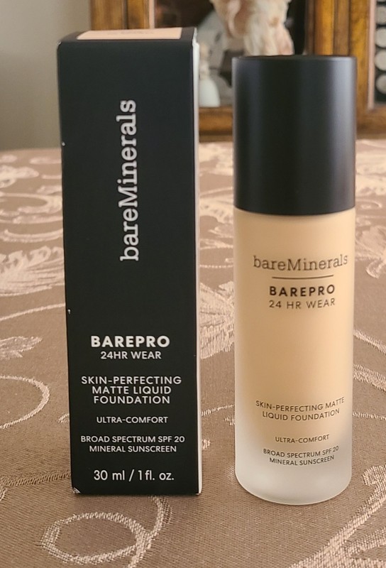 bareMinerals BAREPRO 24 HR WEAR MATTE Liquid Foundation Shade Fair 10 Warm NEW!