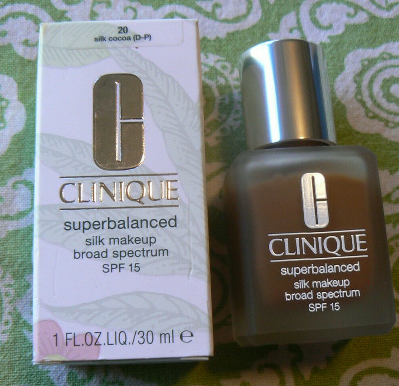 NIB Clinique Superbalanced Silk Makeup 20 Silk Cocoa(D-P) 1 fl.oz.dry-oily comb