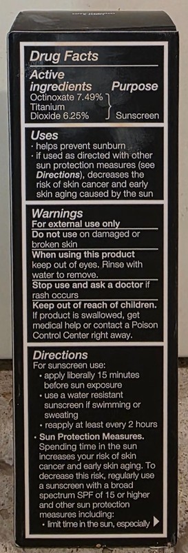 Nars Pure Radiant Tinted Moisturizer SPF30 Groenland Light 3, 1.9 oz. 50 mL gallery