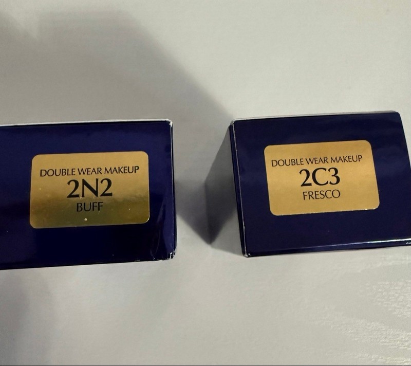 Estee Lauder Double WearStay-in-Place Foundation shades Buff and Fresco gallery