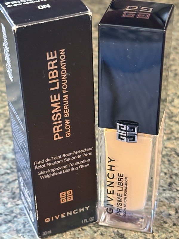 Givenchy Prisme Libre Glow Serum Foundation~0N~NIB~1 Oz/30ml~Full Size