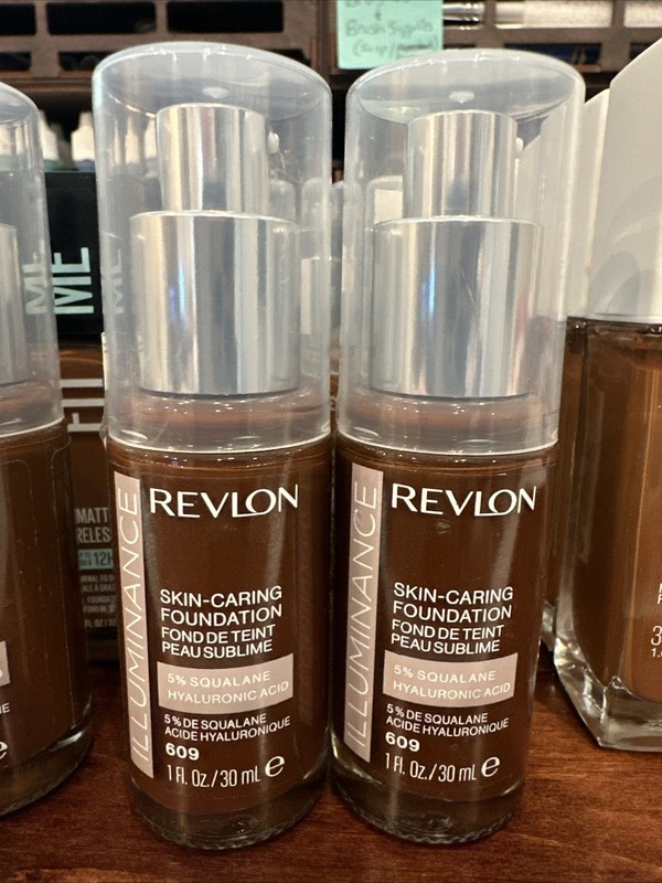 Lot of 23 New 1 Oz Maybelline, Revlon, L’Oreal Foundation * Mocha Coconut Nutmeg gallery