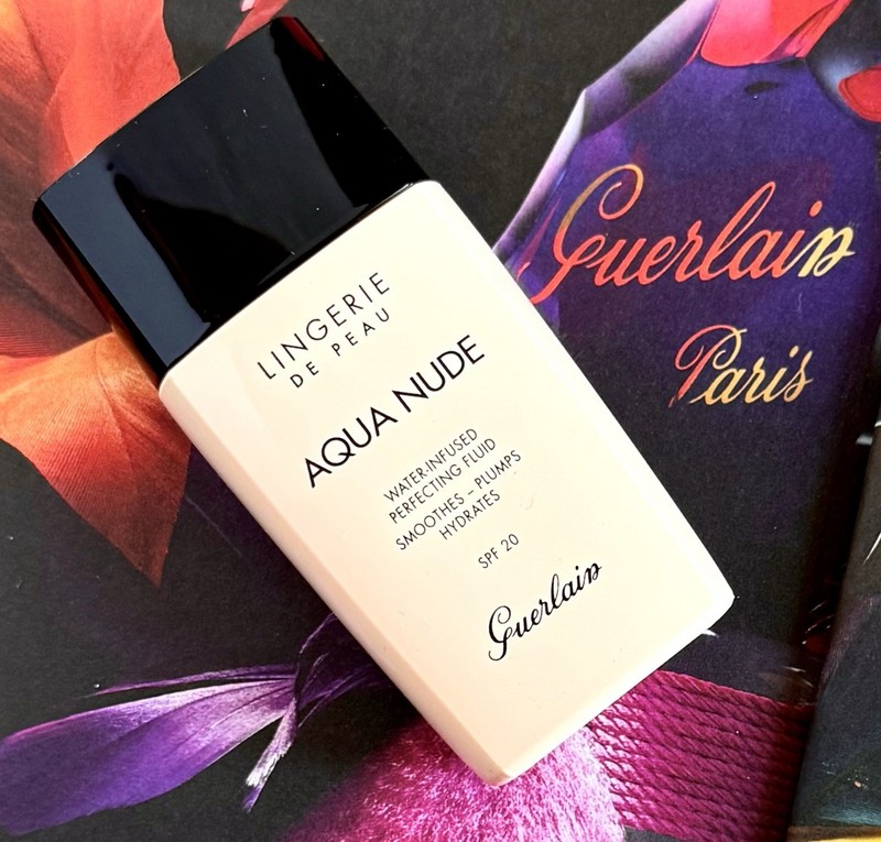 Guerlain Lingerie De Peau Aqua Nude Water-Infused Perfecting Fluid 01N Very Ligh