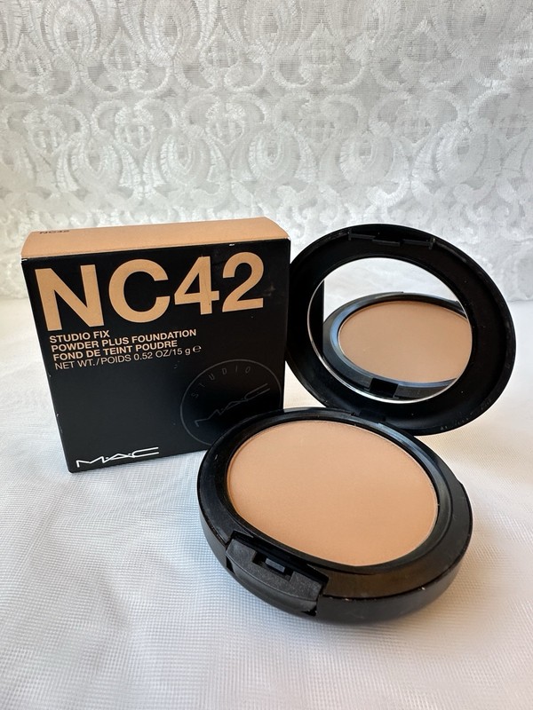 M·A·C Studio Fix Powder Plus Foundation – NC42 0.5 fl oz/15g Original Formula