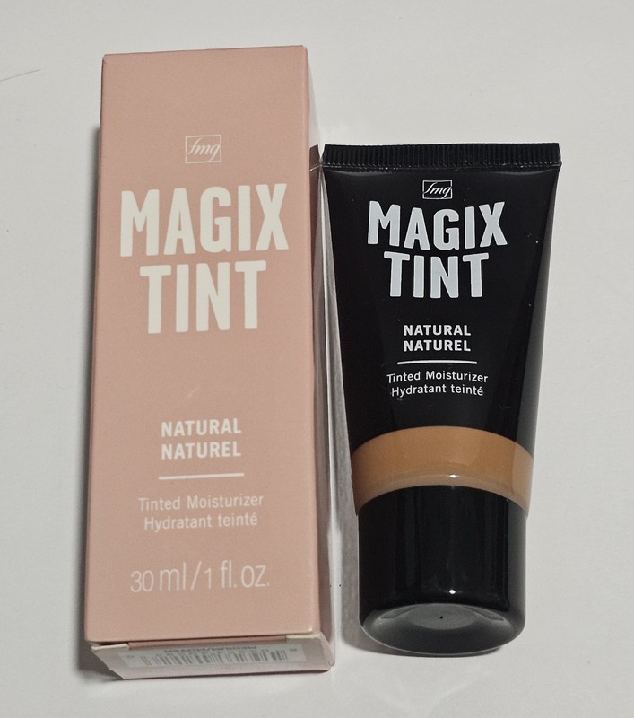 Avon Fmg Magix Tint Natural Tinted Moisturizer In Medium..New in Box. Free Ship