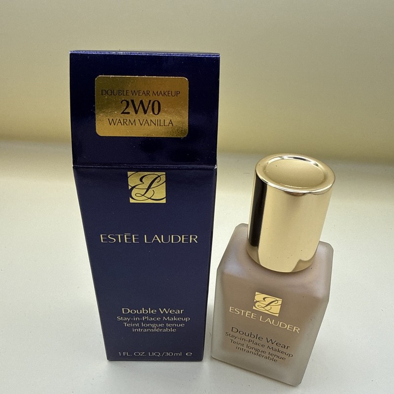 Estée Lauder Double Wear Stay-in-Place Makeup Foundation 2W0 Warm Vanilla