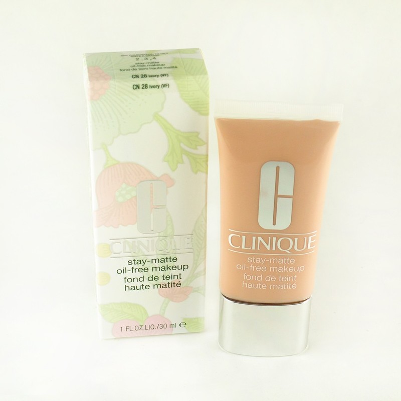 Clinique Stay-Matte Oil-Free Makeup CN 28 IVORY (VF) – Size 30mL / 1 Oz. New