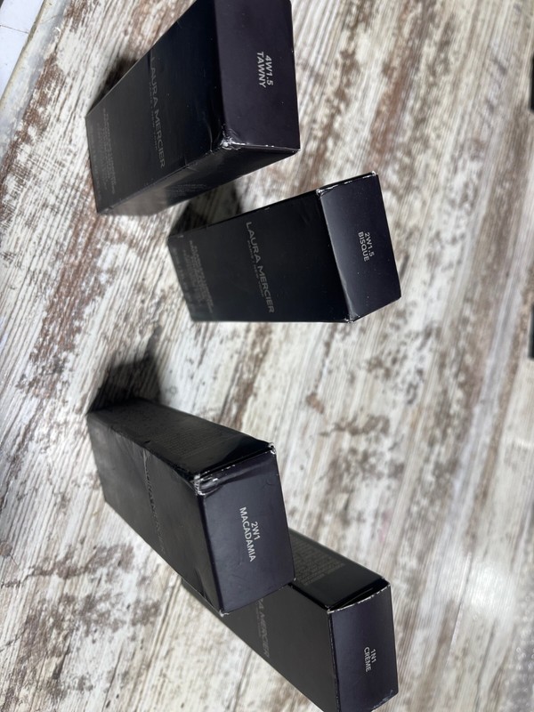 Laura Mercier Flawless Lumiere Radiance-Perfecting Foundation 1oz, You Choose gallery
