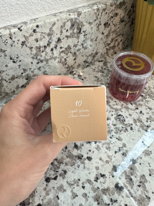 Rare Beauty True to Myself Natural Matte Longwear Foundation AND Sponge gallery