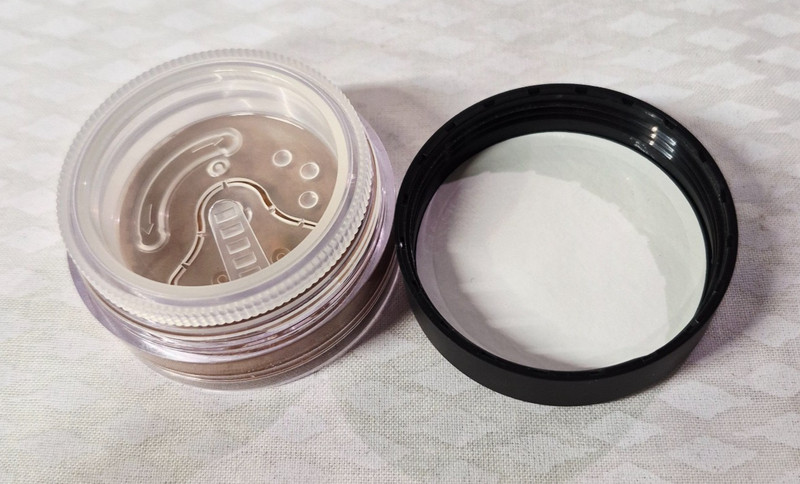 3 x Bare Escentuals bareMinerals ORIGINAL SPF15 Foundation GOLDEN DEEP W50 .07oz gallery