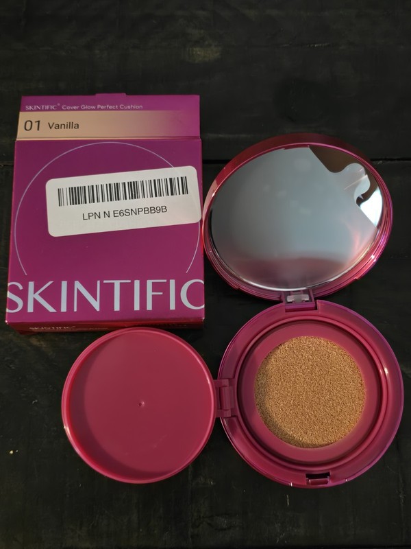 SKINTIFIC Cover Glow Perfect Cushion Foundation Compact, Shade 01 Vanilla gallery