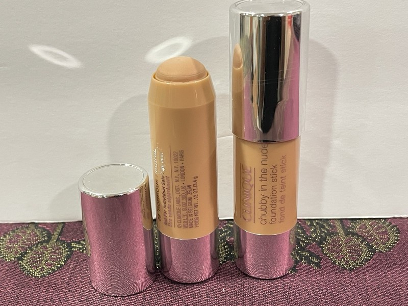 2 CLINIQUE CHUBBY in the NUDE Foundation Stick 09 NORMOUS NEUTRAL Travel Sz 3.4g