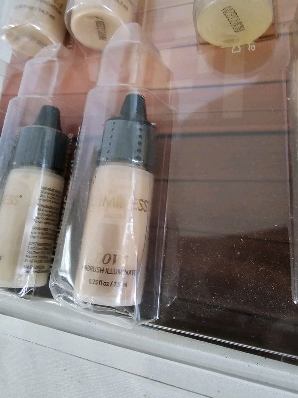 8 Luminess Airbrush Makeup Cosmetics 0.50oz -0.25 Primer, Glow, Love Blush gallery
