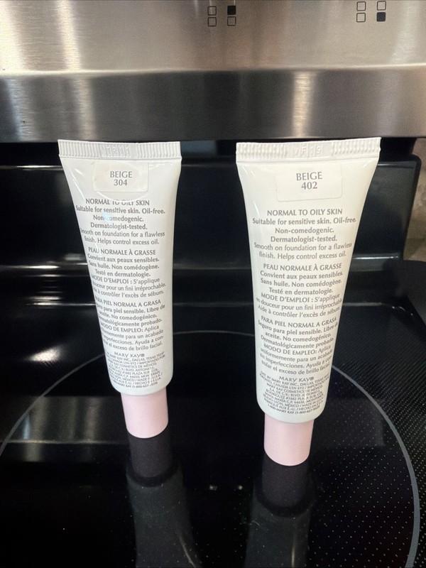 Lot Of 2 Mary Kay Medium Coverage Foundation New Beige 402/304 Pink Cap gallery